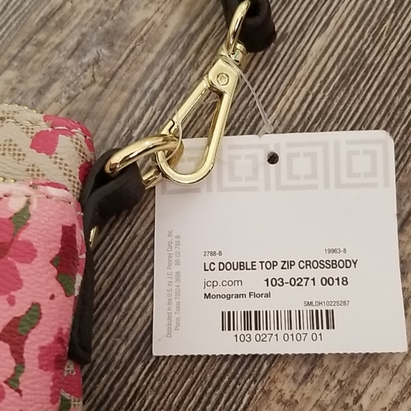 Liz Claborne Floral Crossbody Purse - Picture 5 of 11